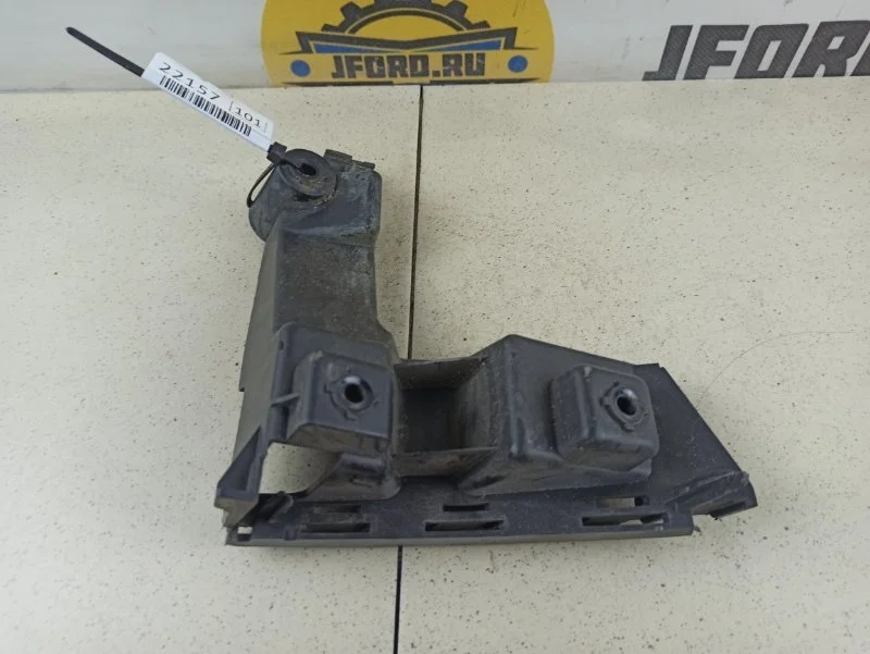 Кронштейн бампера Volvo V70 2008