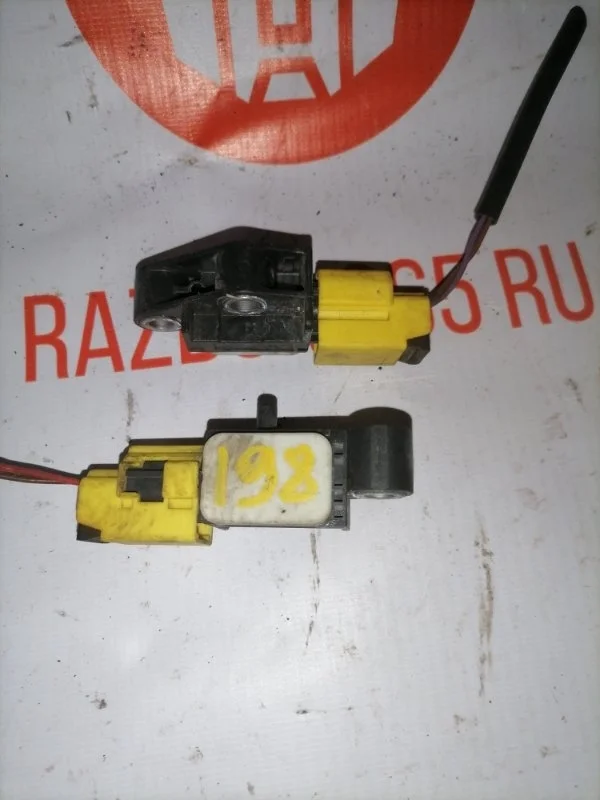 Датчик удара Audi A6 2010 4F5