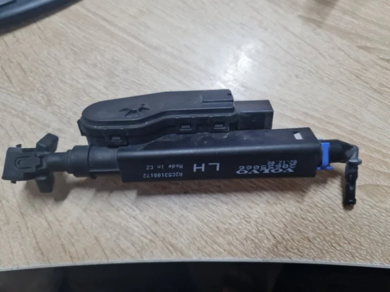 Форсунка омывателя Volvo S80 2009 AS