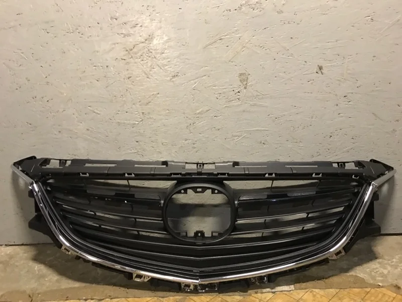 Решетка радиатора MAZDA MAZDA 6 2013- LZMZMJ12010 GJ 1.8
