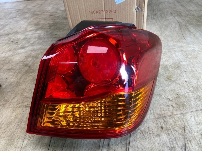 ФОНАРЬ В КРЫЛО MITSUBISHI ASX 2010- MB121003R GA1W 4B10, задний правый