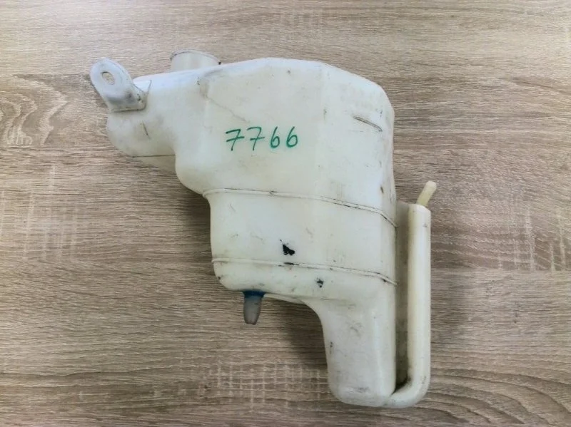 Бачок расширительный Mitsubishi Lancer 10 2007 1375A335 CY1A 4B10