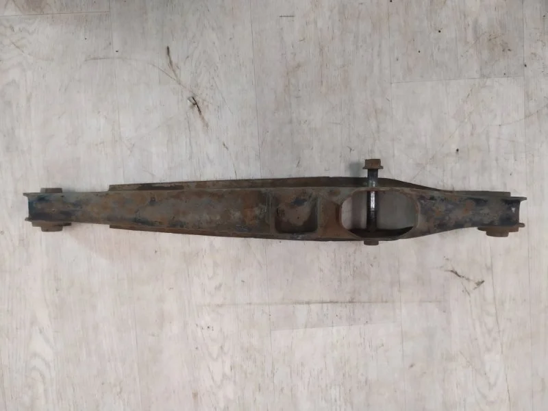 Рычаг поперечный MITSUBISHI LANCER 10 2007 4113A011 CY1A 4A91, задний