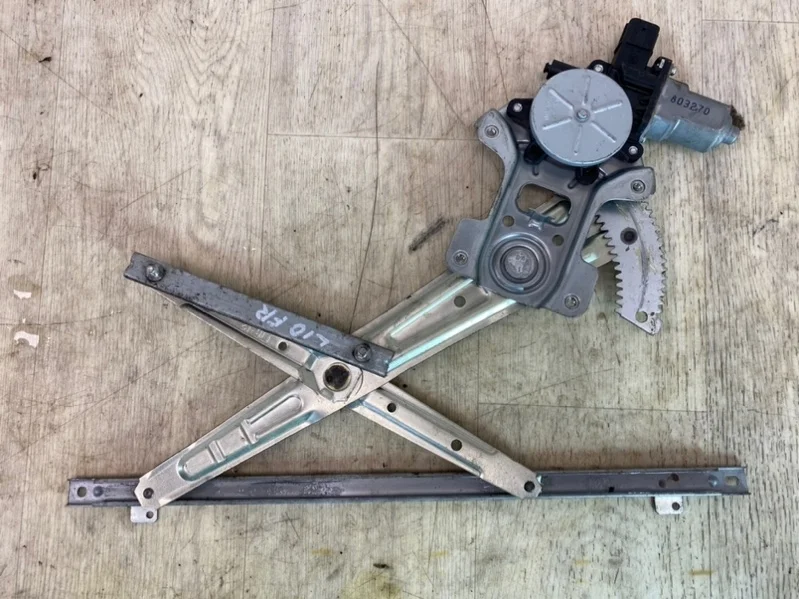 Стеклоподъемник MITSUBISHI LANCER 10 2007 5713A126 CY1A 4A91, передний правый