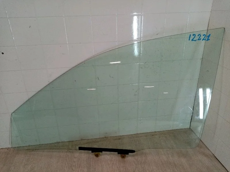 СТЕКЛО ДВЕРИ ПЕРЕДНЕЙ MITSUBISHI LANCER 9 2000 2001 2002 2003 2004 2005 2006 2007 2008 2009 2010 2011 MR525731 CS1A 4G13, переднее левое