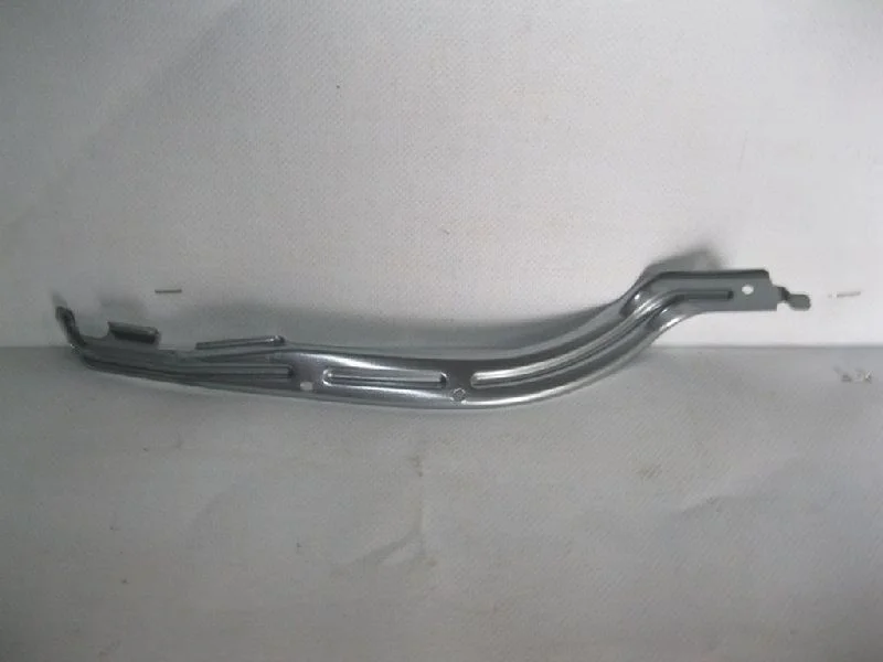 КРОНШТЕЙН БАМПЕРА MITSUBISHI OUTLANDER 3 2012- 6400D920 GF2W 4B10, передний правый