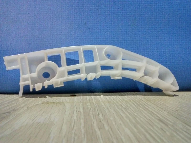 КРОНШТЕЙН БАМПЕРА MITSUBISHI OUTLANDER 3 2012- 6400H314 GF2W 4B10, передний правый