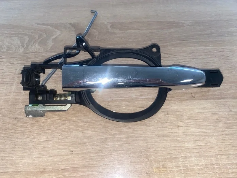 Ручка двери ответная часть MITSUBISHI OUTLANDER 3 2012- 5716A309 GF2W 4B10, передняя левая