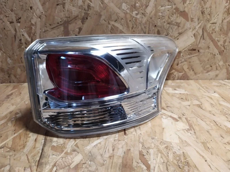 ФОНАРЬ В КРЫЛО MITSUBISHI OUTLANDER 3 2012- MBL1400404R GF2W 4B10, задний правый