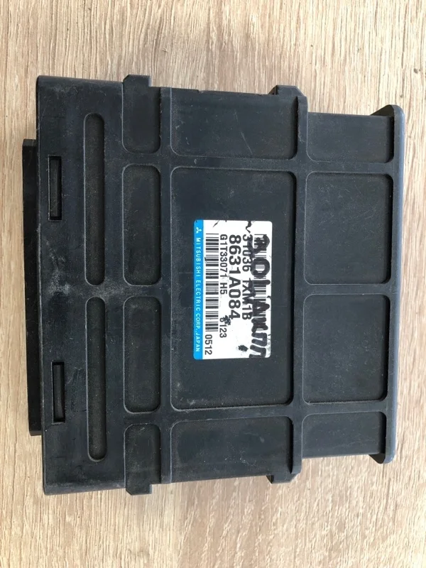 БЛОК УПРАВЛЕНИЯ MITSUBISHI OUTLANDER XL 2010 2011 2012 8631A084 CW1W 4B11