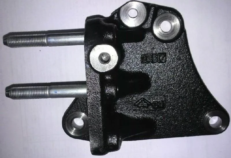 Кронштейн Mitsubishi Outlander Xl 2006 2007 2008 2009 2010 2011 2012 2013 2014 2015 2016 2017 2018 2019 2020 1091A237 CW1W 4B11, правый