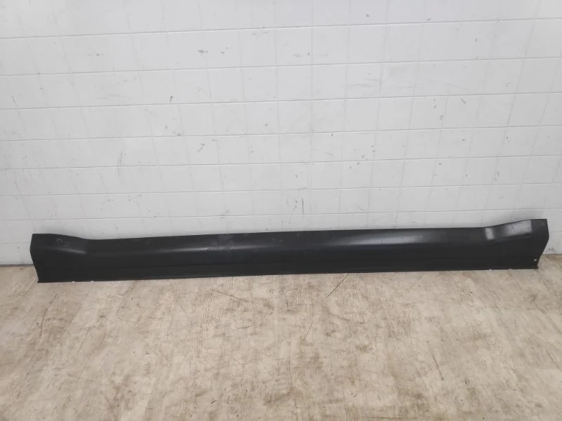 Накладка на порог MITSUBISHI OUTLANDER XL 2006 2007 2008 2009 6512A026 CW1W 4B11