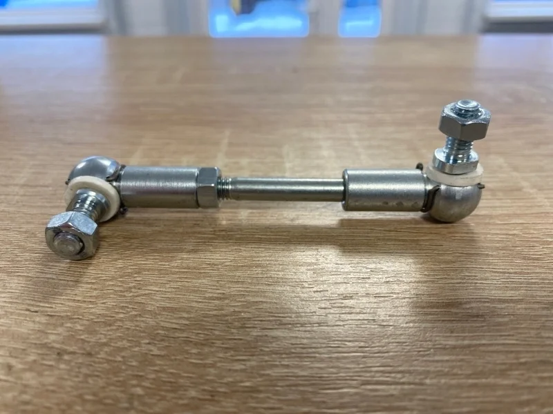 ДАТЧИК ПОЛОЖЕНИЯ КУЗОВА Mitsubishi Pajero 4 2006- JIC8651A064 V87W 4M41, передний