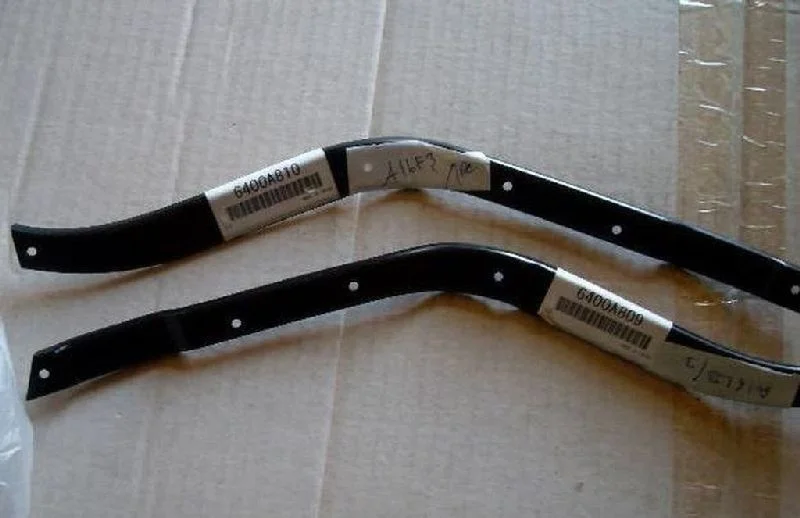 КРОНШТЕЙН БАМПЕРА MITSUBISHI PAJERO 4 2006- 6400A810 V87W 4M41, правый