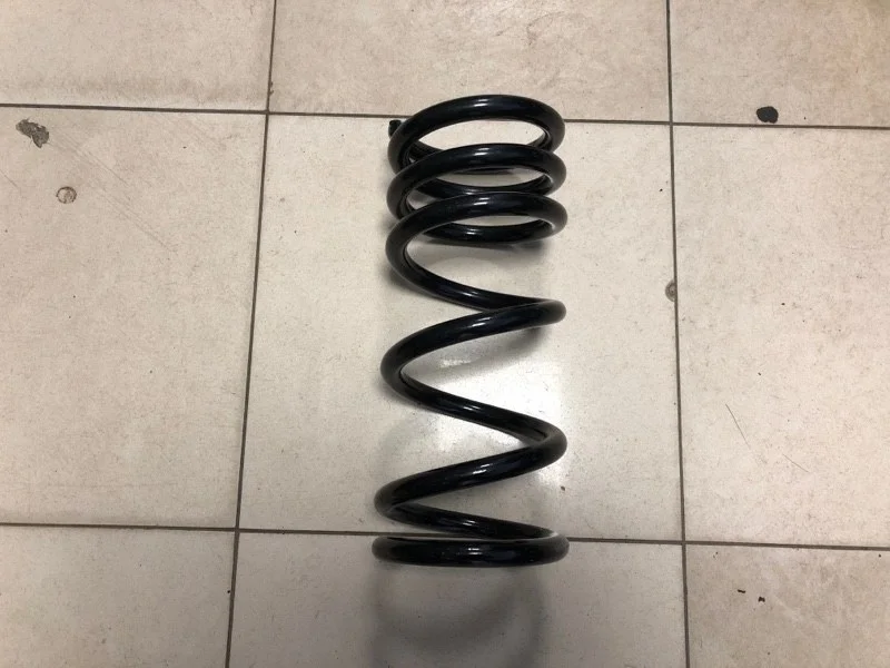 Пружина Mitsubishi Pajero 4 2006- MT41040A104 V87W 4M41, задняя