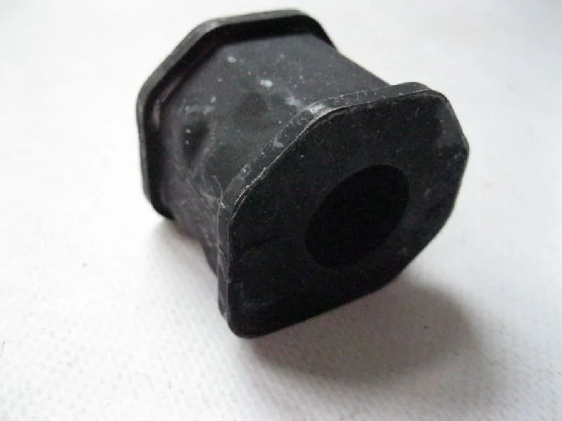 ВТУЛКА MITSUBISHI PAJERO SPORT 1 1998 1999 2000 2001 2002 2003 2004 2005 2006 2007 2008 2009 MR150767 K97W 4D56, передняя