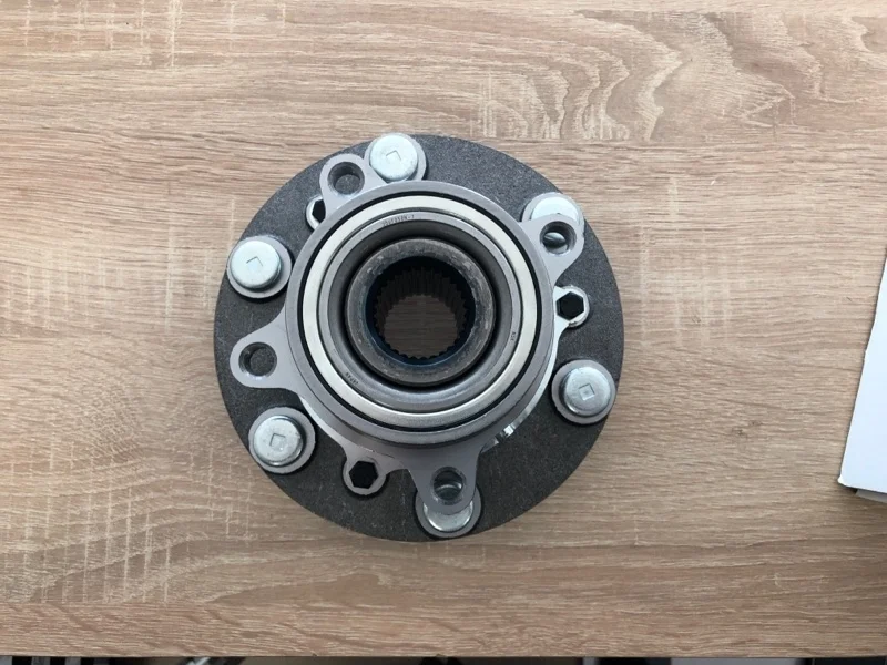 Ступица Mitsubishi Pajero Sport 2 2008 2009 2010 2011 2012 2013 2014 2015 MR992374 KH4W 4D56, передняя