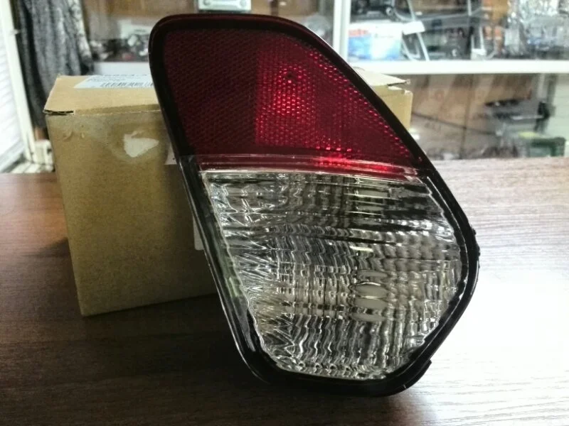 ФОНАРЬ В БАМПЕР Mitsubishi Outlander 3 2015 2016 2017 2018 2019 2020 MBL1600707R GF2W 4B10, задний правый