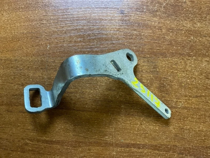 Кронштейн MITSUBISHI ASX 2010- 2781A027 GF2W 4B10