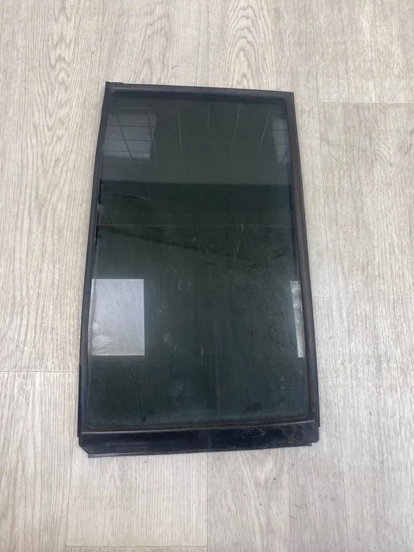 Стекло двери задней MITSUBISHI PAJERO 3 2003 2004 2005 2006 MR436985 V78W 3.2D, заднее левое