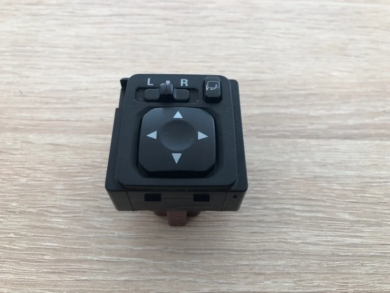 БЛОК УПРАВЛЕНИЯ MITSUBISHI ASX MR951187