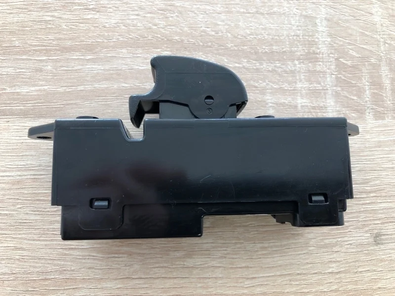 БЛОК УПРАВЛЕНИЯ СТЕКЛОПОДЪЕМНИКАМИ MITSUBISHI LANCER 10 2007 8608A066 CY1A 4A91