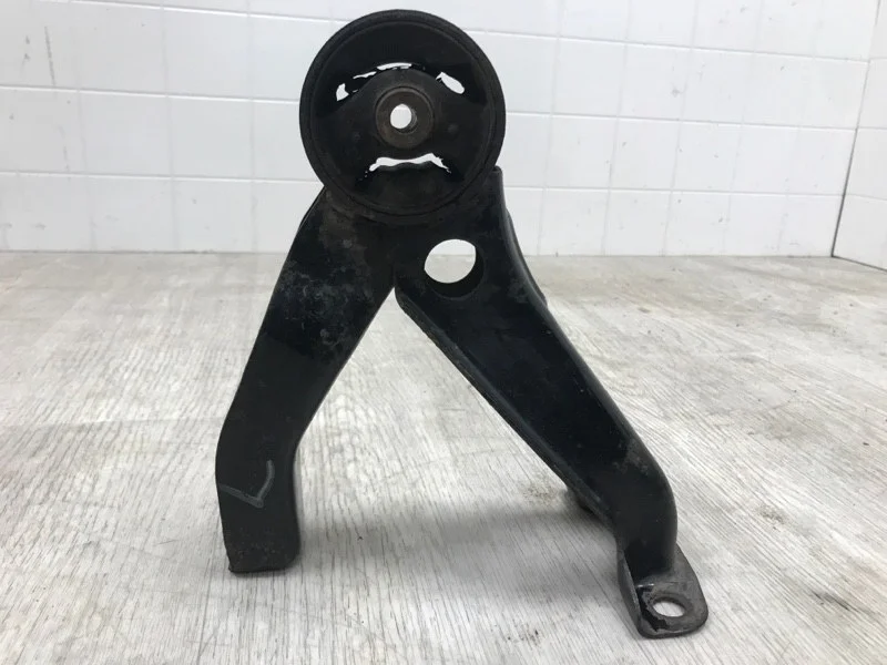 Подушка двигателя MITSUBISHI OUTLANDER XL 2006 2007 2008 2009 2010 2011 2012 MN184094 CW1W 4B11, задняя