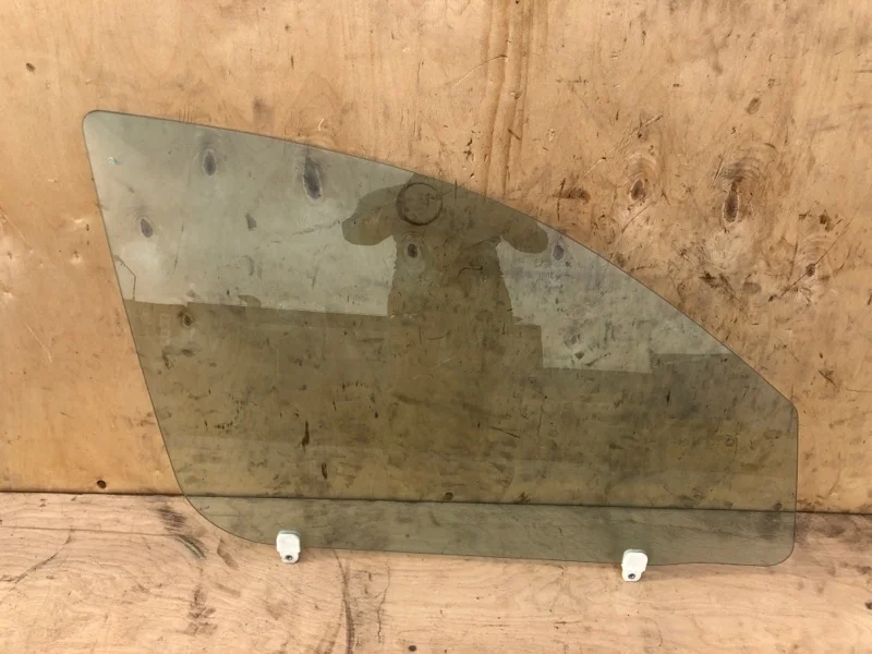 СТЕКЛО ДВЕРИ ПЕРЕДНЕЙ MITSUBISHI OUTLANDER XL 2006 2007 2008 2009 2010 2011 2012 5706A008 CW1W 4B11, переднее правое