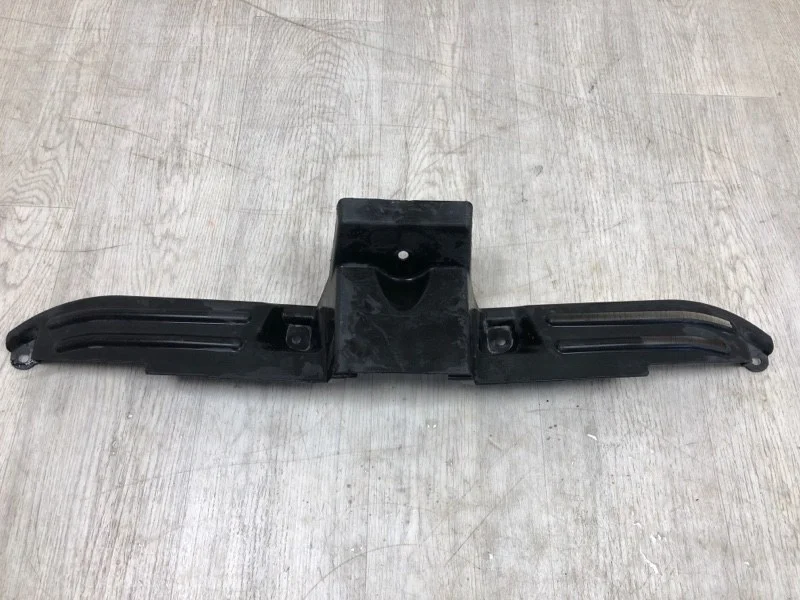 ДЕФЛЕКТОР РАДИАТОРА MITSUBISHI OUTLANDER XL 2006 2007 2008 2009 7450A172 CW1W 4B11, передний