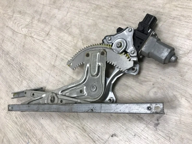 Стеклоподъемник Mitsubishi Lancer 10 2007 5713A257 CY1A 4B10, задний правый