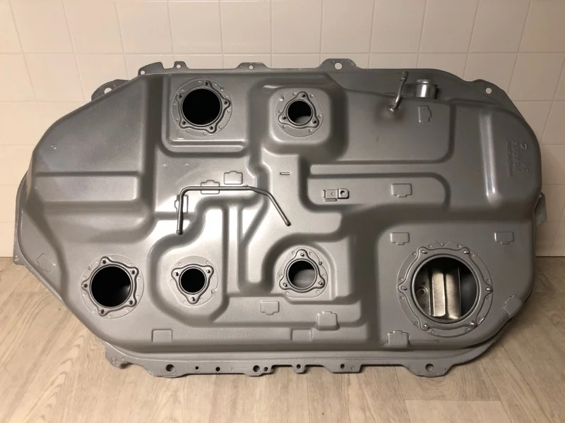 БАК ТОПЛИВНЫЙ Mitsubishi Outlander 1 2003 2004 2005 2006 2007 2008 MBL97801919 CU2W 2.4