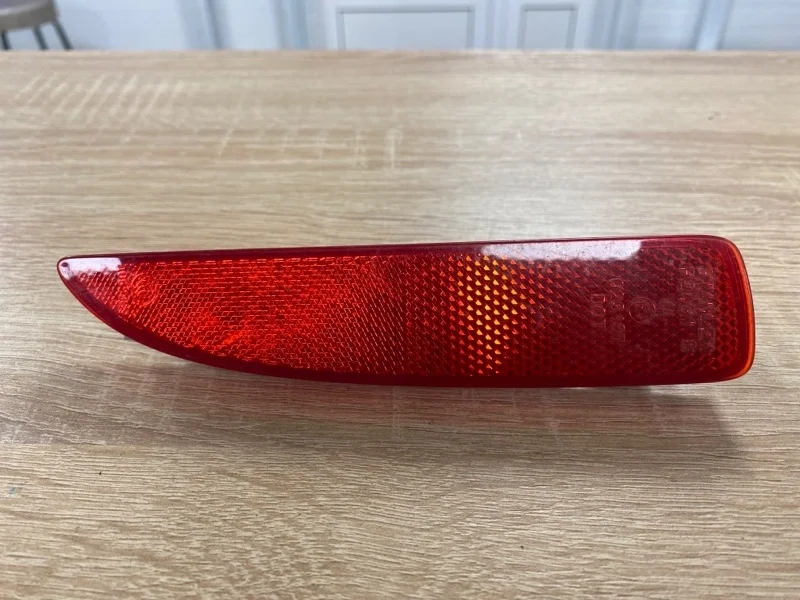 Катафот бампера MAZDA MAZDA 3 2003 2004 D350515L0C BK, задний левый