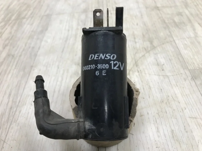 Насос стеклоомывателя MITSUBISHI OUTLANDER 1 2003 2004 2005 2006 2007 2008 MR155254 CU