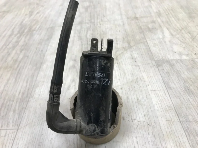 Насос стеклоомывателя MITSUBISHI OUTLANDER 1 2003 2004 2005 2006 2007 2008 MR155254 CU