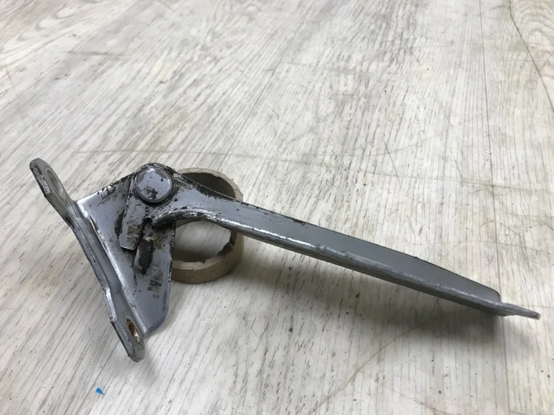 Петля капота Mitsubishi Outlander 1 2003 MB866525 CU5W 4G69