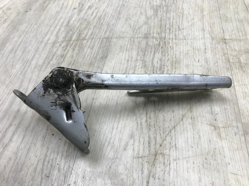 Петля капота Mitsubishi Outlander 1 2003 MB866526 CU5W 4G69