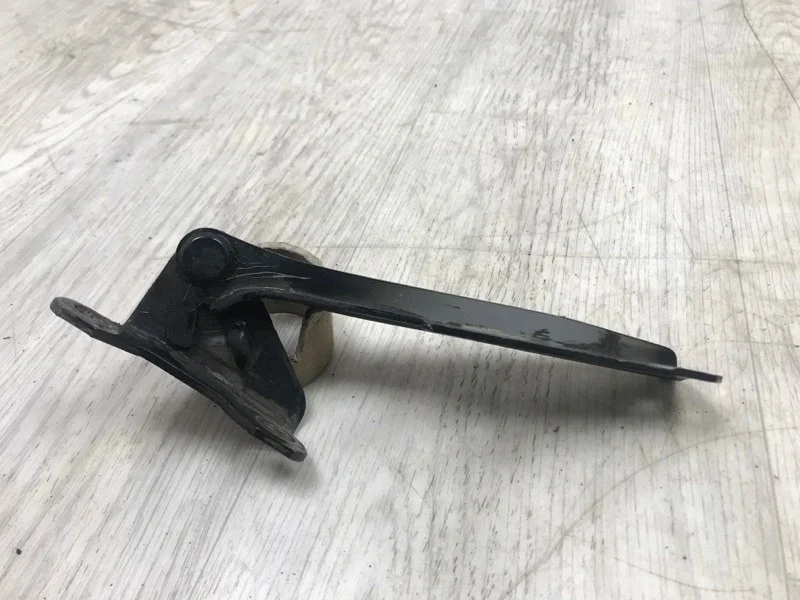 Петля капота Mitsubishi Outlander 1 2003 MB866525 CU5W 4G69