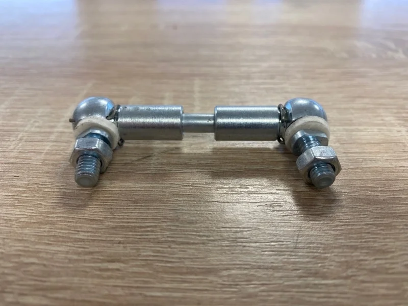 ДАТЧИК ПОЛОЖЕНИЯ КУЗОВА Mitsubishi Pajero 4 2006- JIC8651A065 V87W 4M41, задний