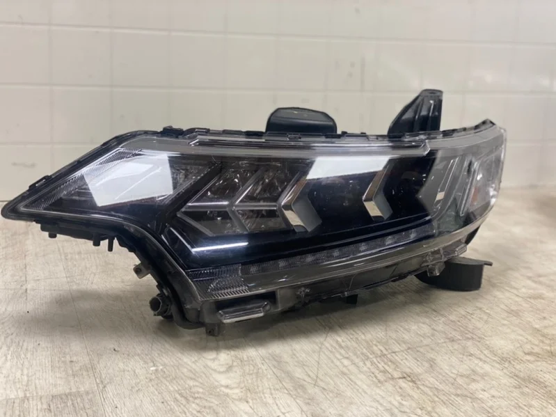 ФАРА MITSUBISHI OUTLANDER 3 2018 2019 2020 2021 8301D331 GF 4B10, передняя левая