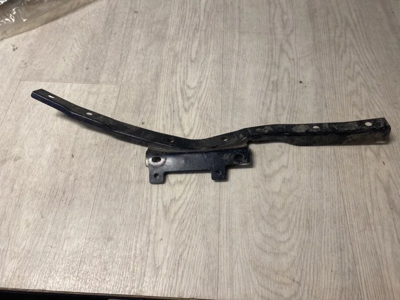 КРОНШТЕЙН БАМПЕРА MITSUBISHI OUTLANDER XL 2006 2007 2008 2009 6400A471 CW1W 4B11, передний левый