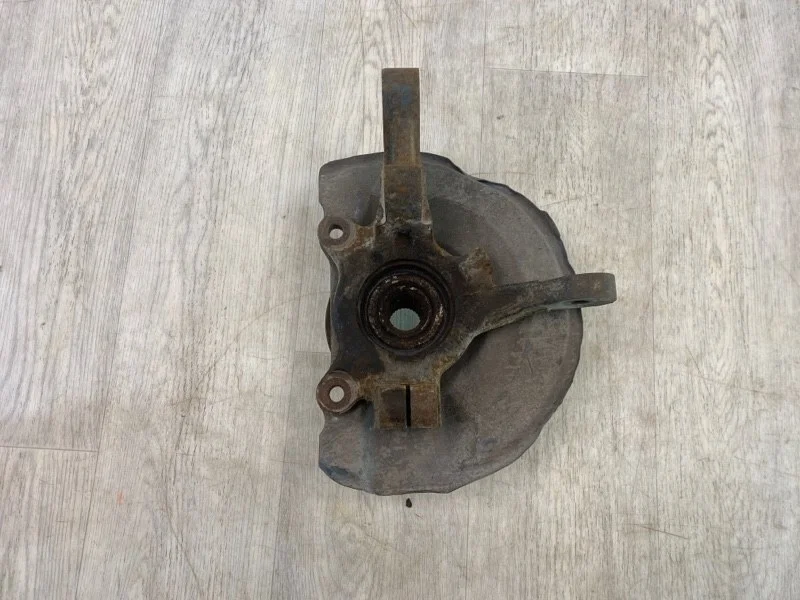 КУЛАК ПОВОРОТНЫЙ MITSUBISHI LANCER 10 2007 3870A008, передний правый