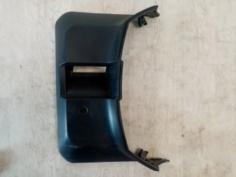 НАКЛАДКА КРЫШКИ БАГАЖНИКА MITSUBISHI PAJERO 4 2006 5837A005 V87W 4M41, задняя