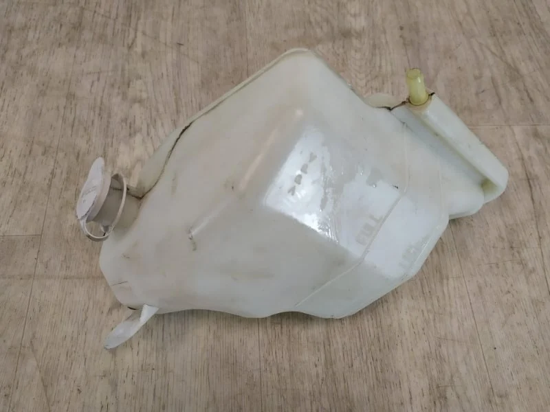 Бачок расширительный Mitsubishi Lancer 10 2007 1375A098 CY1A 4B10