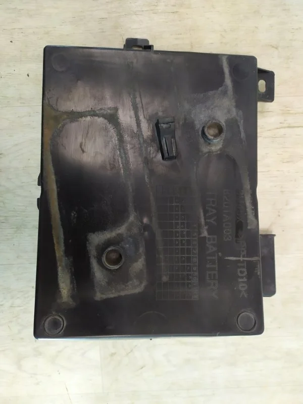 ПЛОЩАДКА ПОД АКБ MITSUBISHI LANCER 10 2007 8201A003 CY1A 4B10