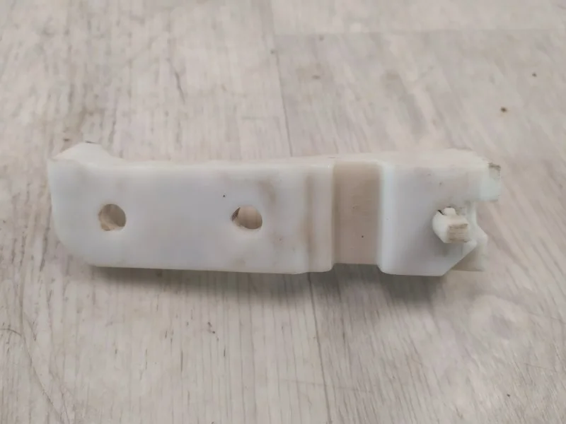 Кронштейн MITSUBISHI OUTLANDER XL 2006 2007 2008 2009 2010 2011 2012 6400A348 CW1W 4B11, передний