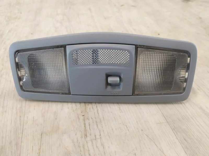 ФОНАРЬ ПОДСВЕТКИ САЛОНА MITSUBISHI OUTLANDER XL 2006 2007 2008 2009 2010 2011 2012 8401A009HA CW1W 4B11
