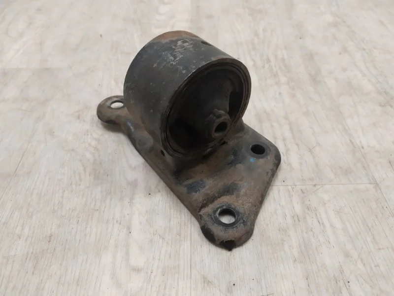 Подушка двигателя MITSUBISHI LANCER 9 2000 2001 2002 2003 2004 2005 2006 2007 2008 2009 2010 2011 MR961540 CS1A 4G13, левая