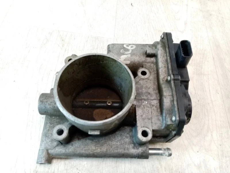 Дросельная заслонка MAZDA MAZDA 3 2003 L3R413640 BK, передняя