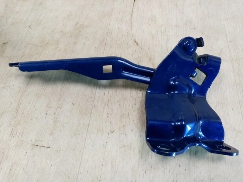 Петля капота MAZDA MAZDA 3 2009 2010 2011 2012 BBM252420 BL, левая