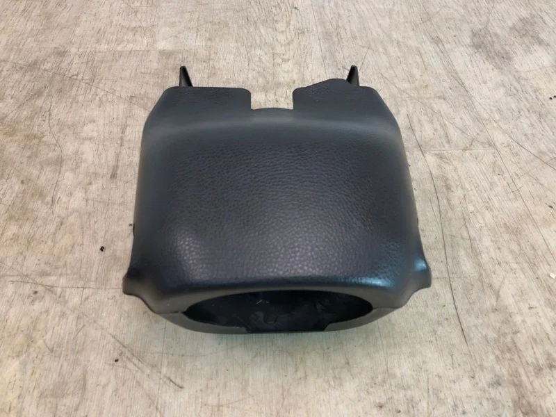 КОЖУХ РУЛЕВОЙ КОЛОНКИ Mitsubishi Lancer 9 MR633538 CS9A 4G63